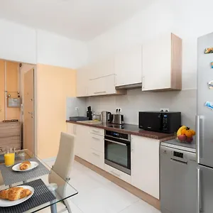 Deluxe Budapest